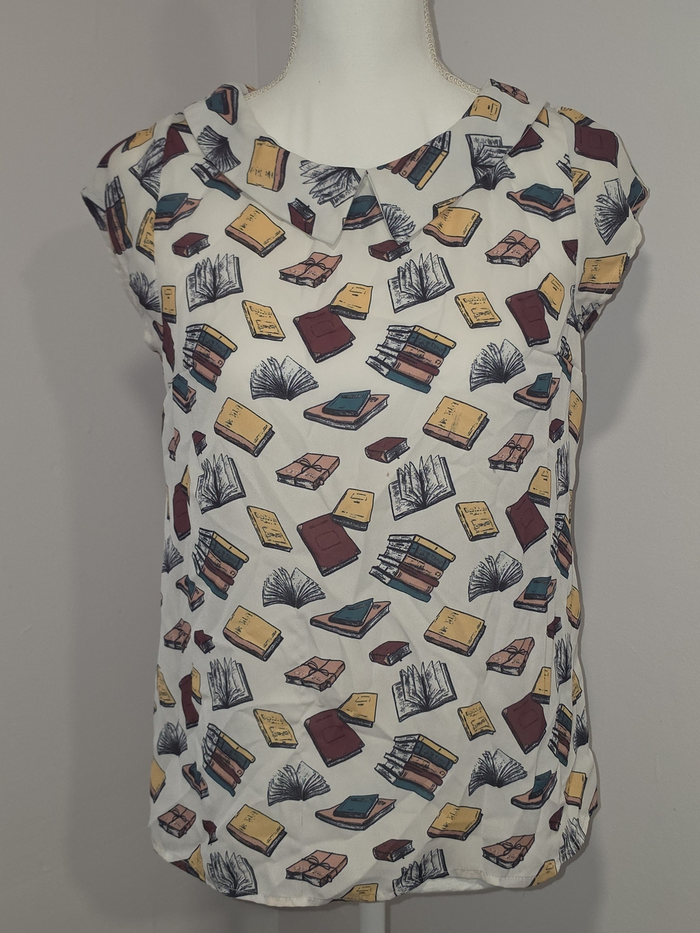 Modcloth White Collared Blouse with Allover Book Print Cap Sleeves Size Small